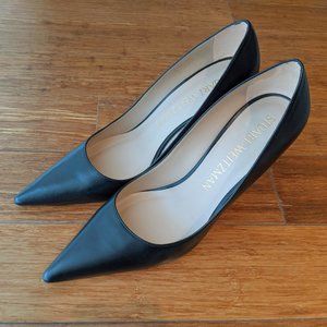 Stuart Weitzman Black Pointed Toe Leather Pumps